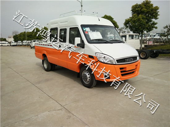 依維柯寶迪C6九座工程車/工程車生產廠家